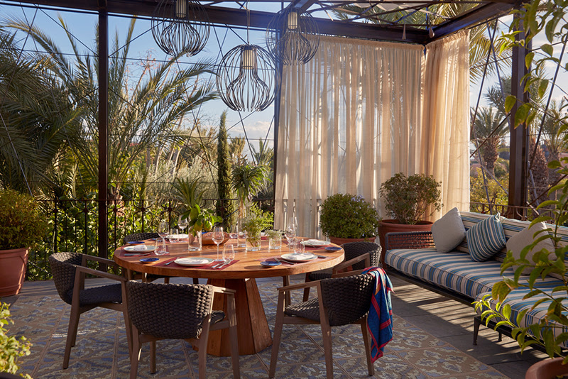 Арт-терапия и уроки живописи в дизайнерском саду отеля Royal Mansour Marrakech