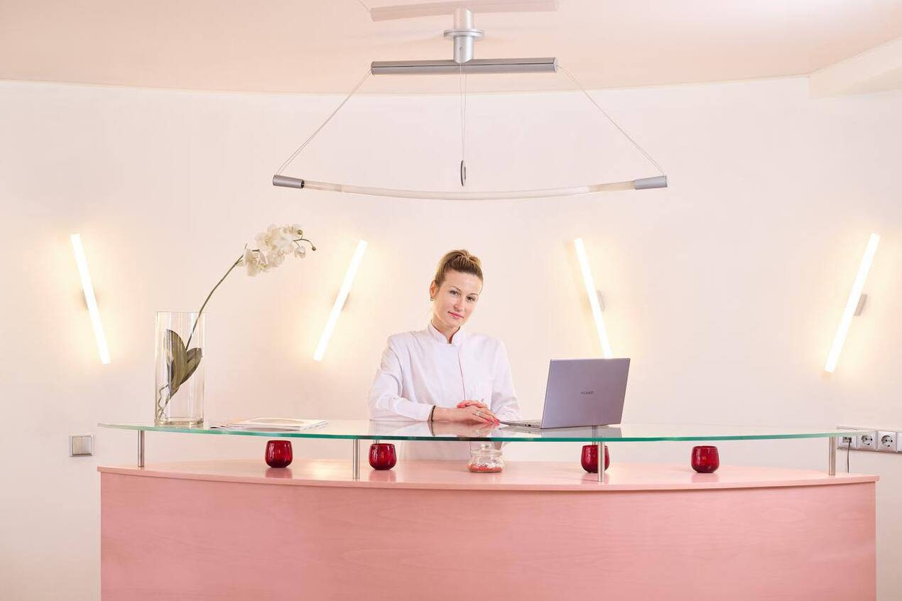 Горим: как побороть эмоциональное выгорание и синдром хронической усталости в новогодней гонке с помощью лаеннек-терапии