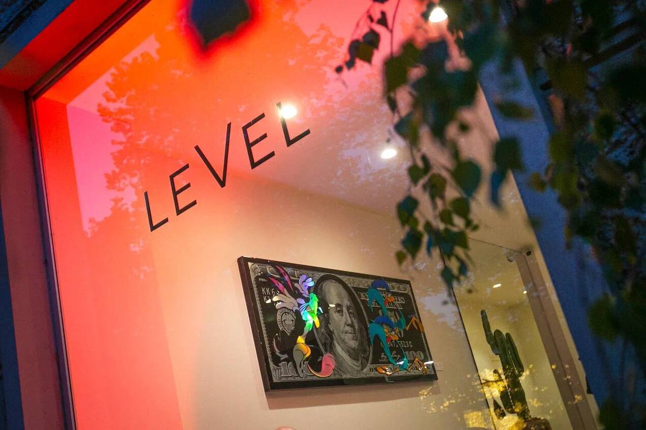 МИРОВОЙ ПОП-АРТ В LEVEL 5